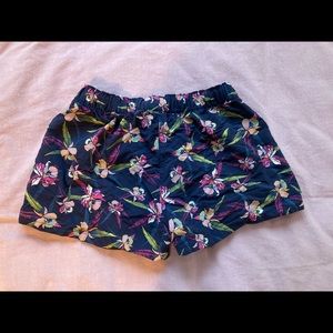 Patagonia women’s baggie shorts